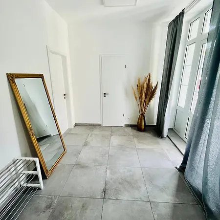 Riviera Centrum, Private Parking And Smart Check In Apartament Bańska Bystrzyca