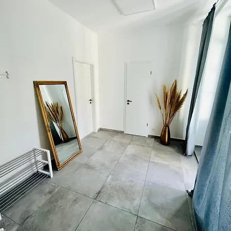 Riviéra Centrum, Private Parking&smart Check In * Banská Bystrica