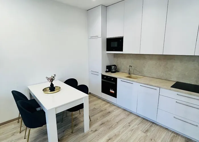 Riviera Centrum, Private Parking And Smart Check In